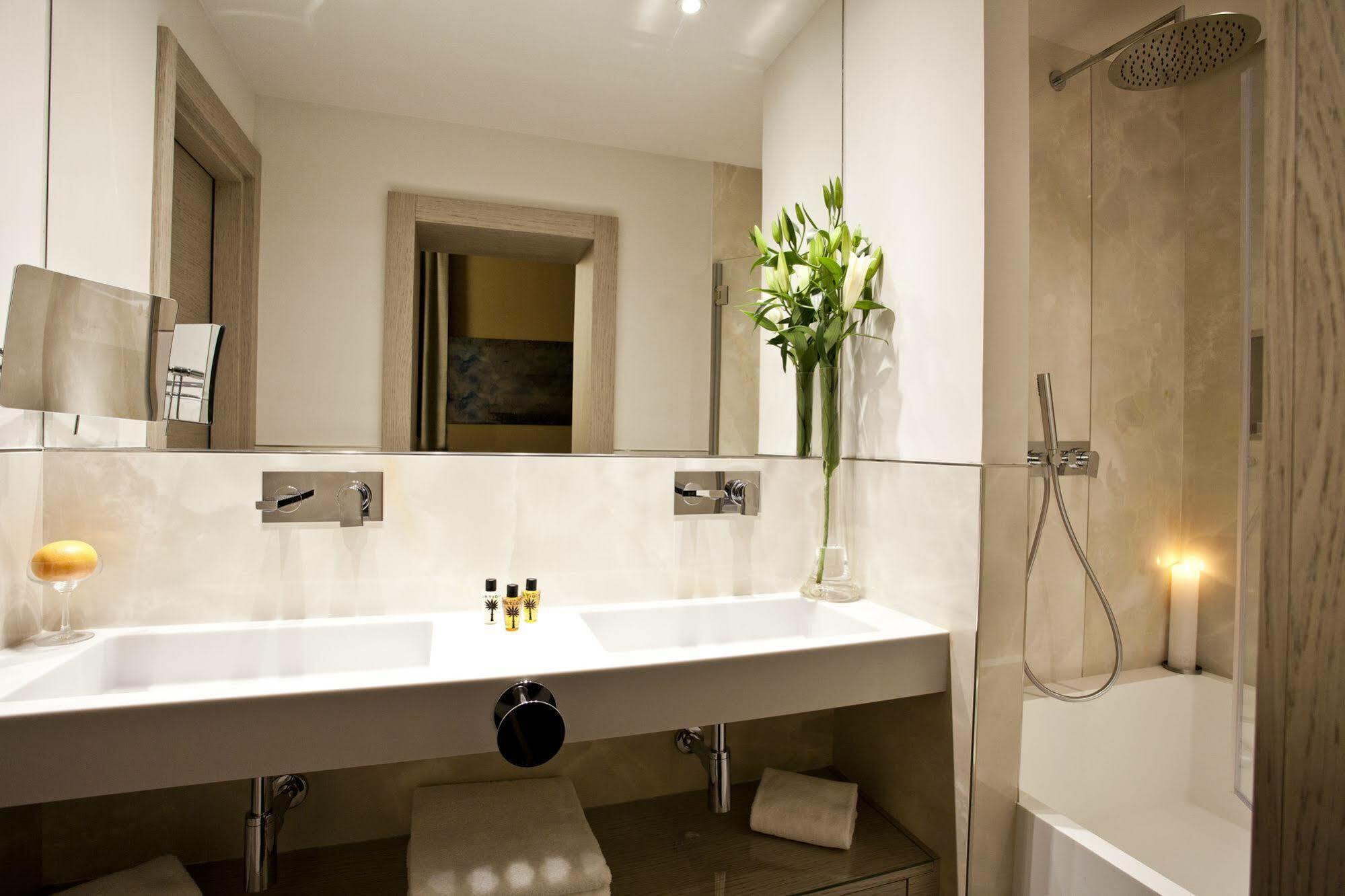 Corso 12 Roma Bed & Breakfast Exterior foto