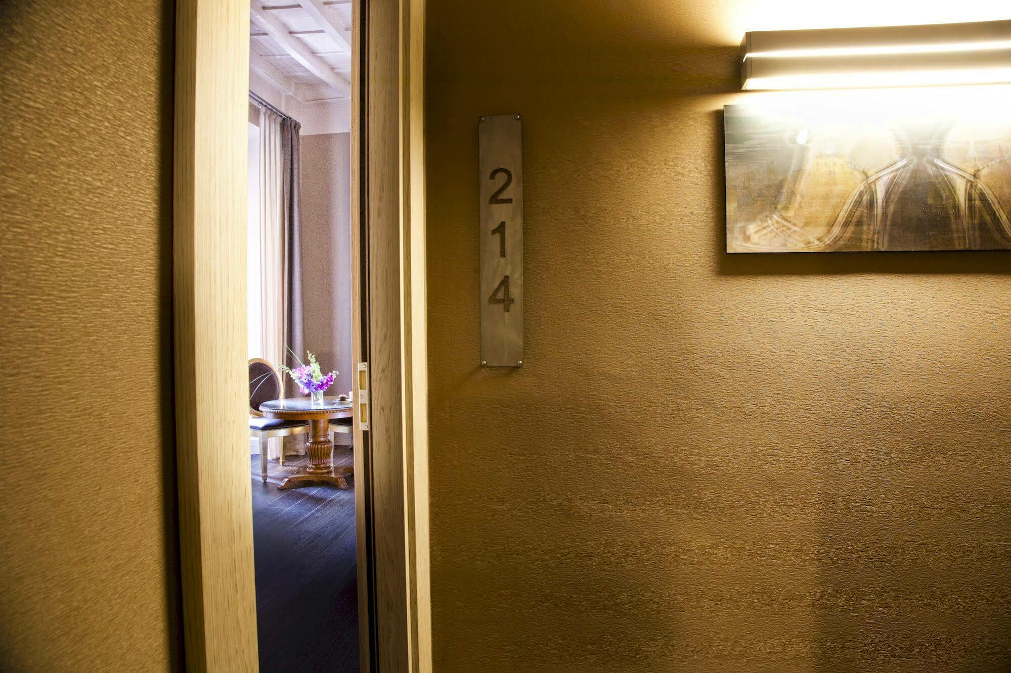 Corso 12 Roma Bed & Breakfast Exterior foto
